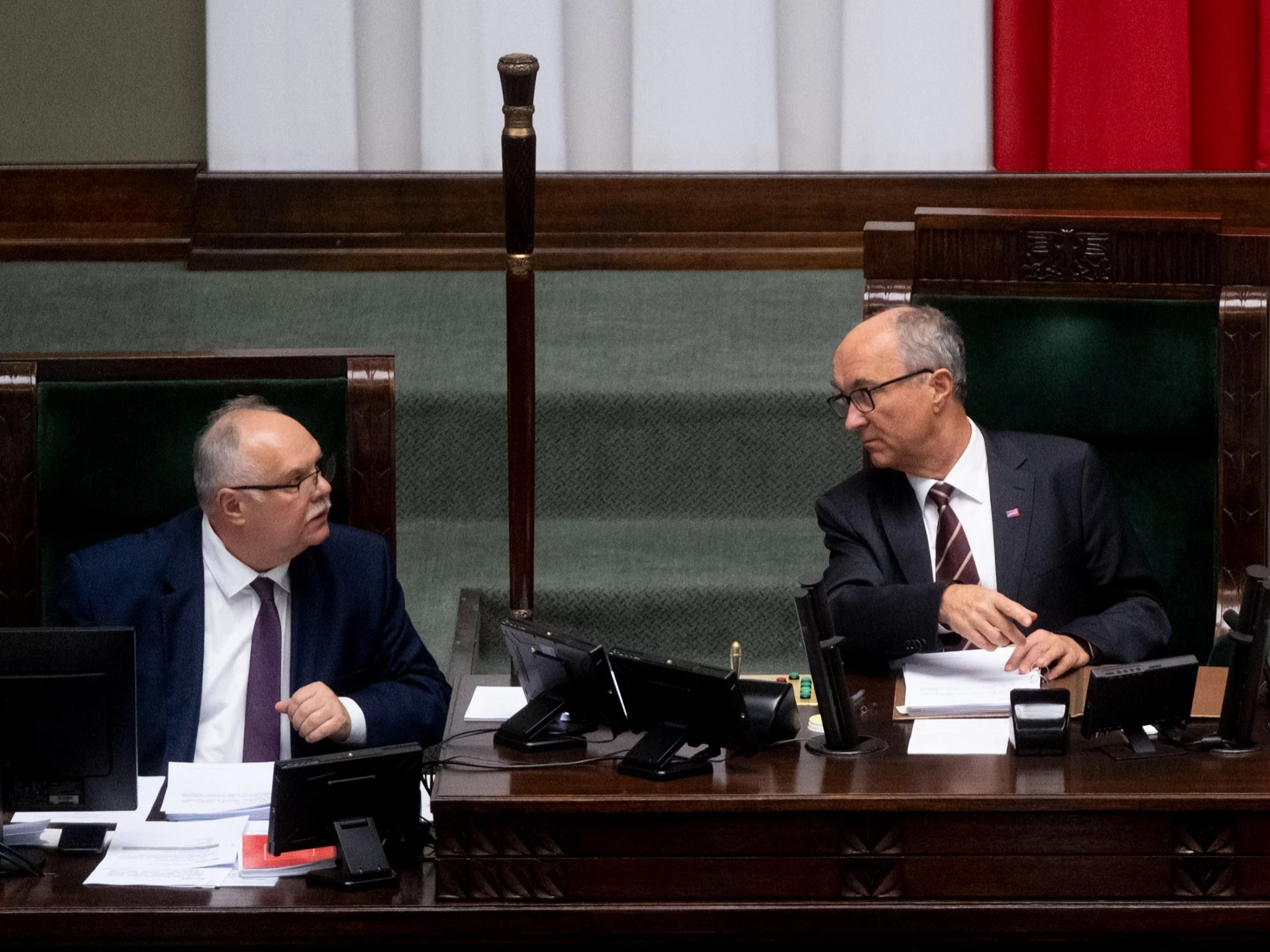 Ta nominacja przeszła w Sejmie bez echa. "Szepta marszałkowi, co ma robić"