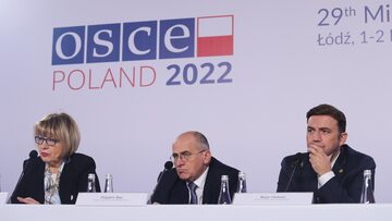 Szczyt OBWE w Polsce. W środku szef MSZ Zbigniew Rau