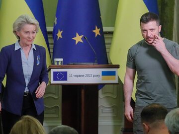 Szefowa KE Ursula von der Leyen i prezydent Ukrainy Wołodymyr Zełenski