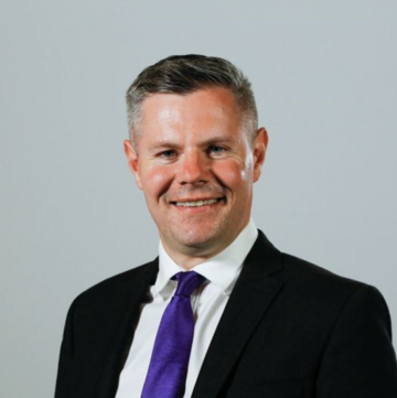 Szkocki minister finansów Derek Mackay podał się do dymisji po publikacji "The Scottish Sun".