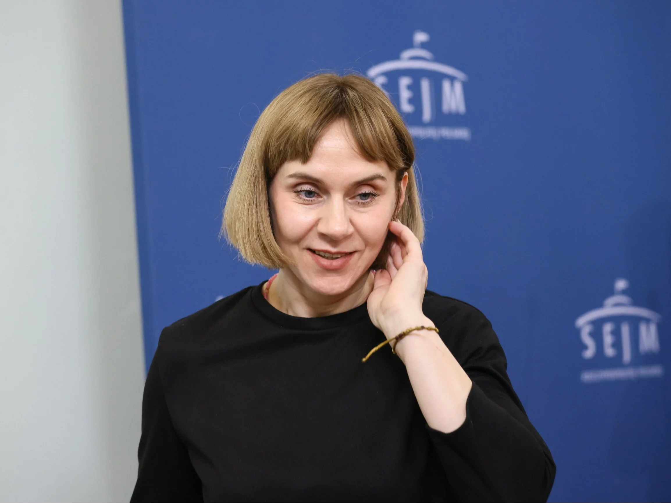 Weronika Krawczyk podczas konferencji prasowej Konfederacji Korony Polskiej w Sejmie