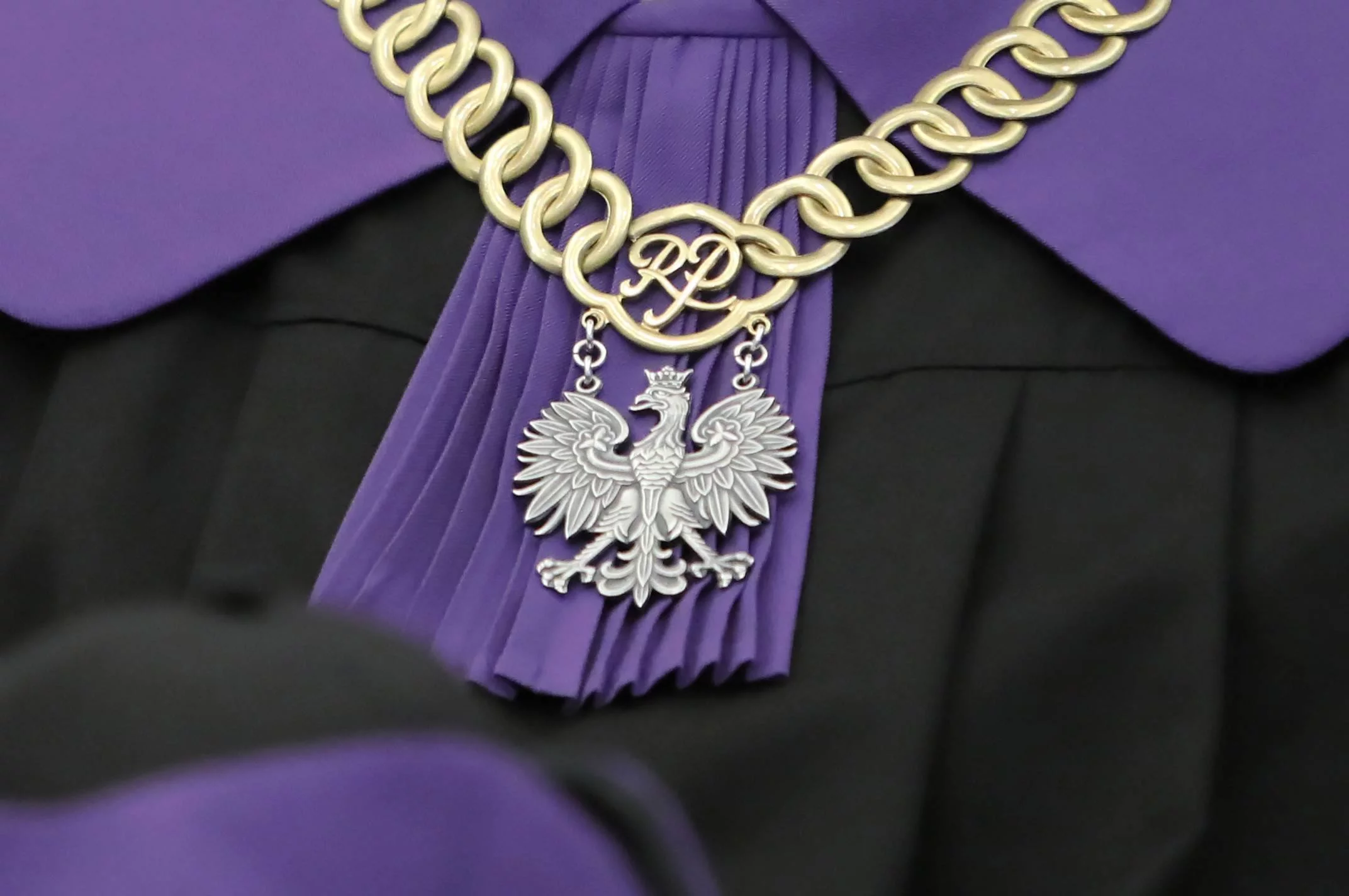 Шокирующие судебные решения. Резкое заявление важного политика ПиС