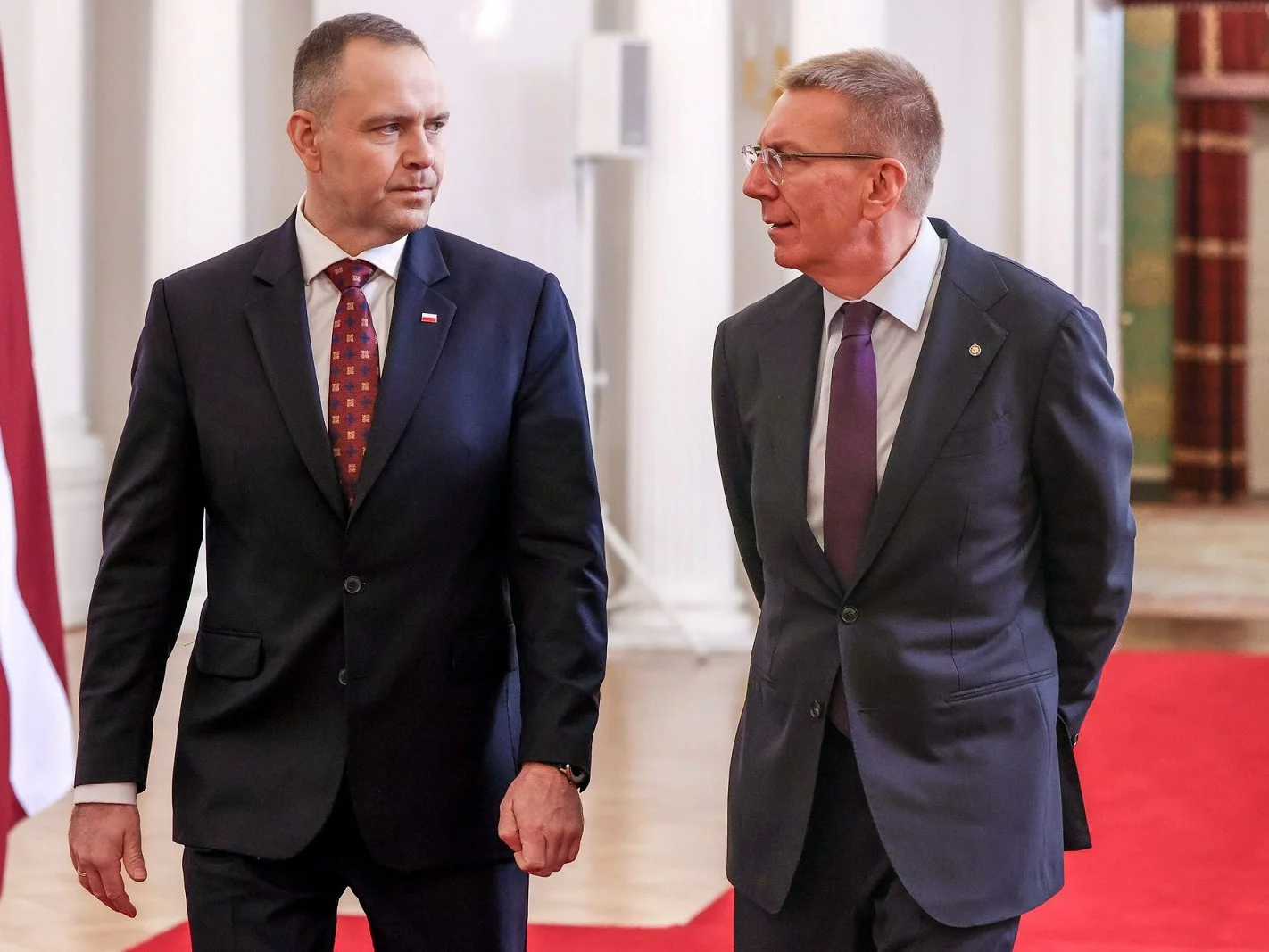 Szpila w stronę Nawrockiego? "Wysłali brudną limuzynę"