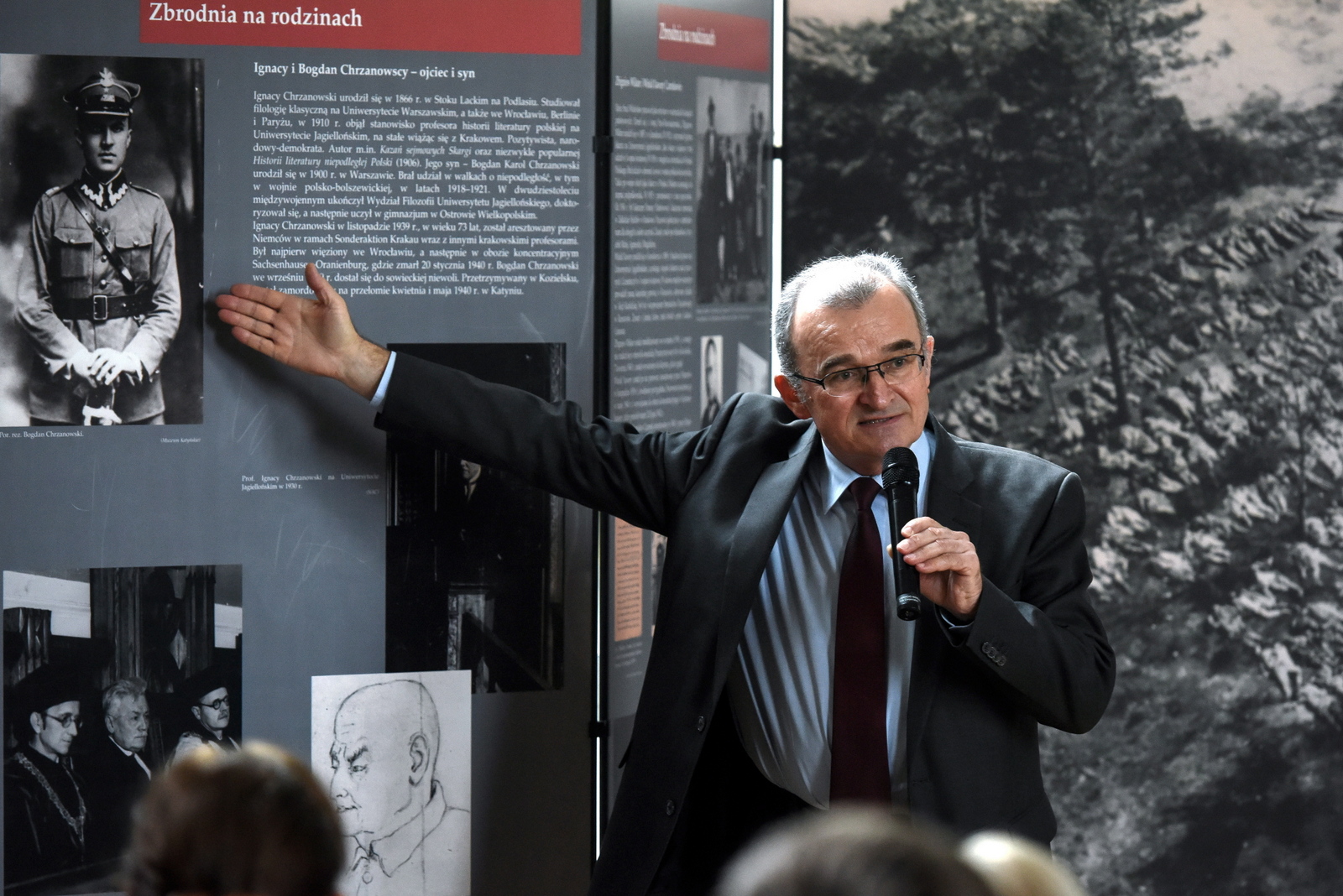 Pracownik Oddziałowego Biura Edukacji Publicznej IPN w Gdańsku Piotr Szubarczyk