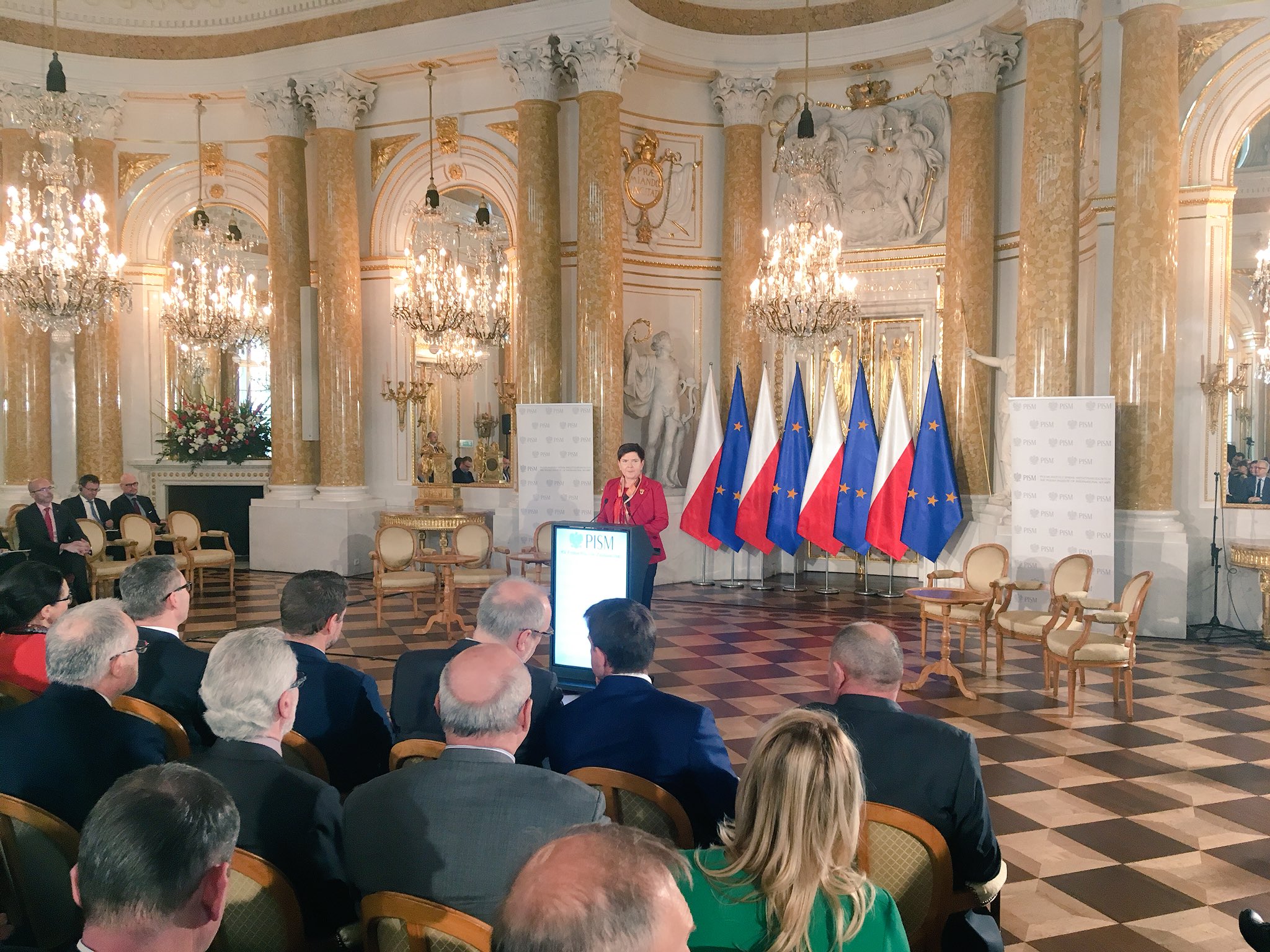 Beata Szydło, premier