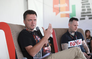Szymon Hołownia podczas festiwalu Pol'and'Rock
