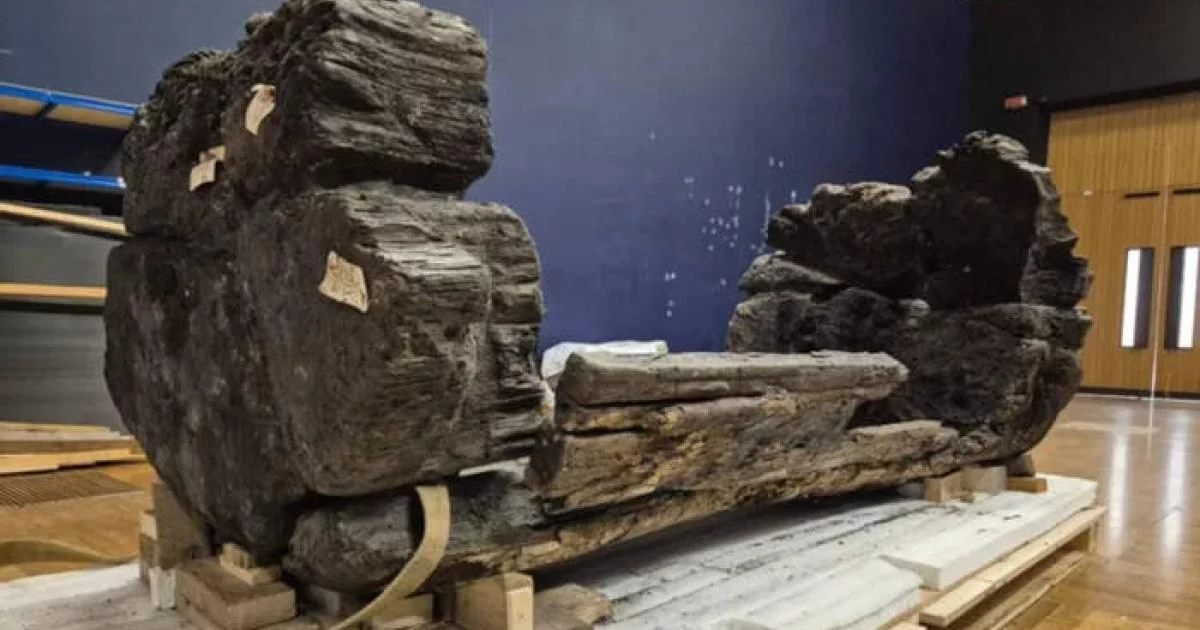 Trumna wykonana z dębu, ok. 2000 r. p.n.e., Wielka Brytania