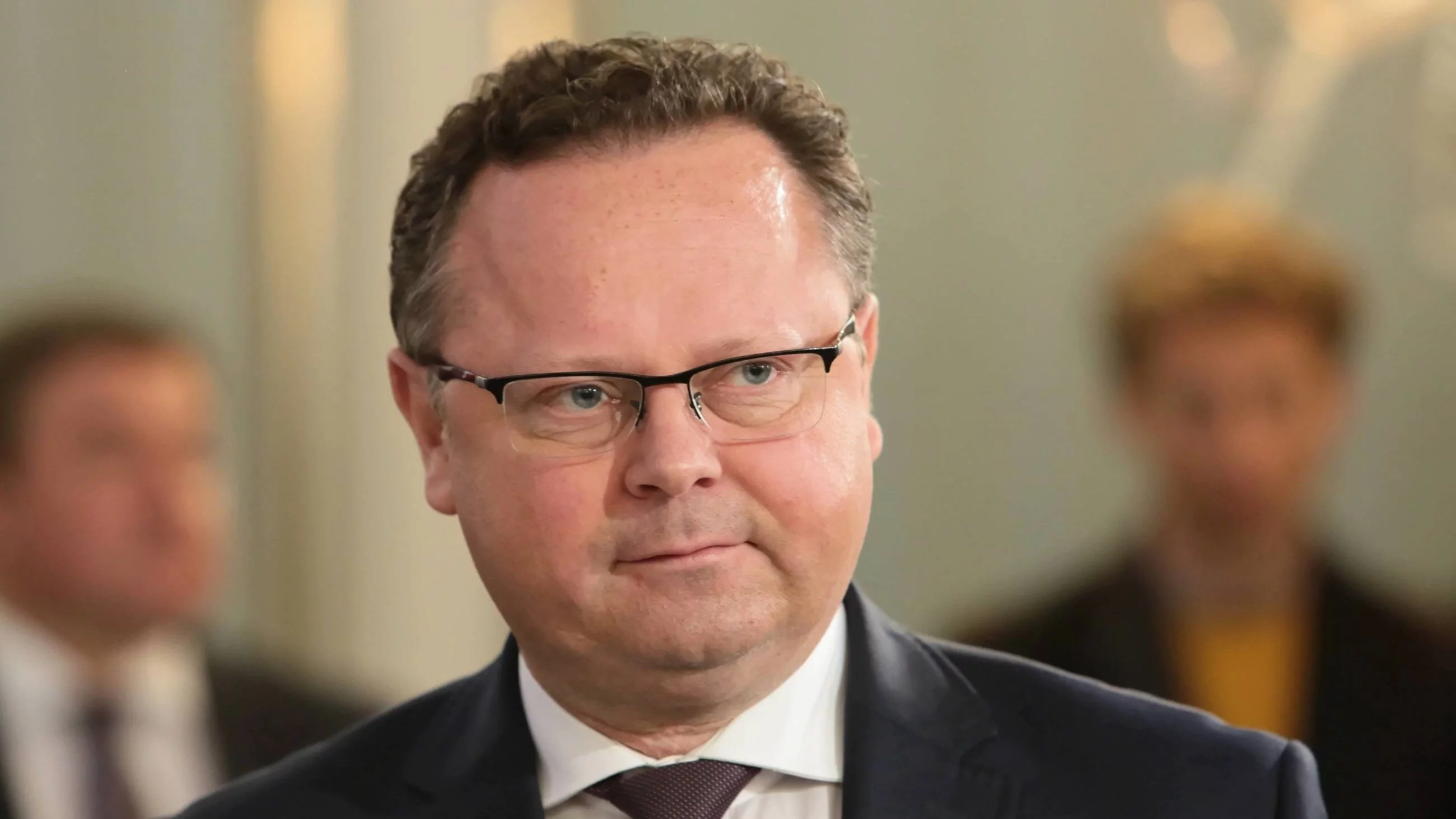 Tajemniczy zegarek Szejny. Nie wpisał go do oświadczenia