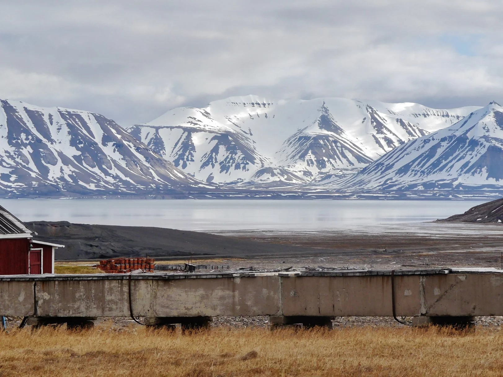 Spitsbergen – największa wyspa Norwegii, położona w archipelagu Svalbard, na Morzu Arktycznym