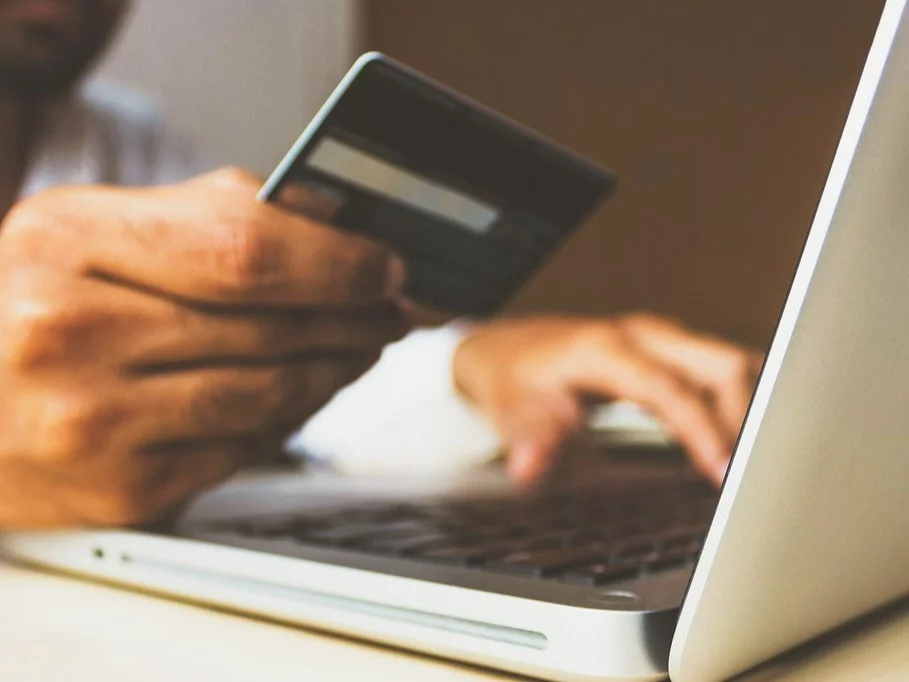 Tak Polacy dokonują płatności