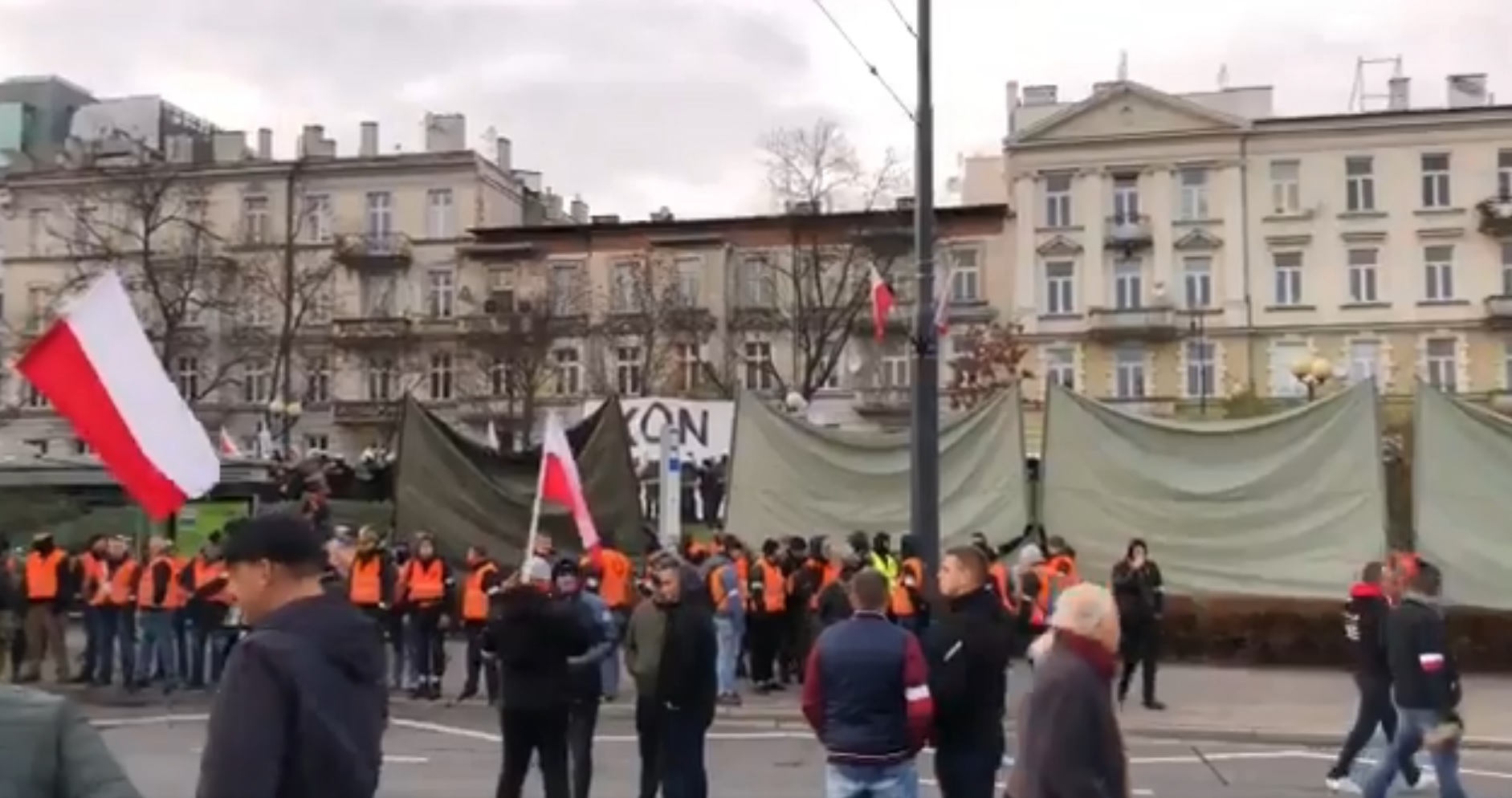 Prowokacja KOD na Marszu Niepodległości
