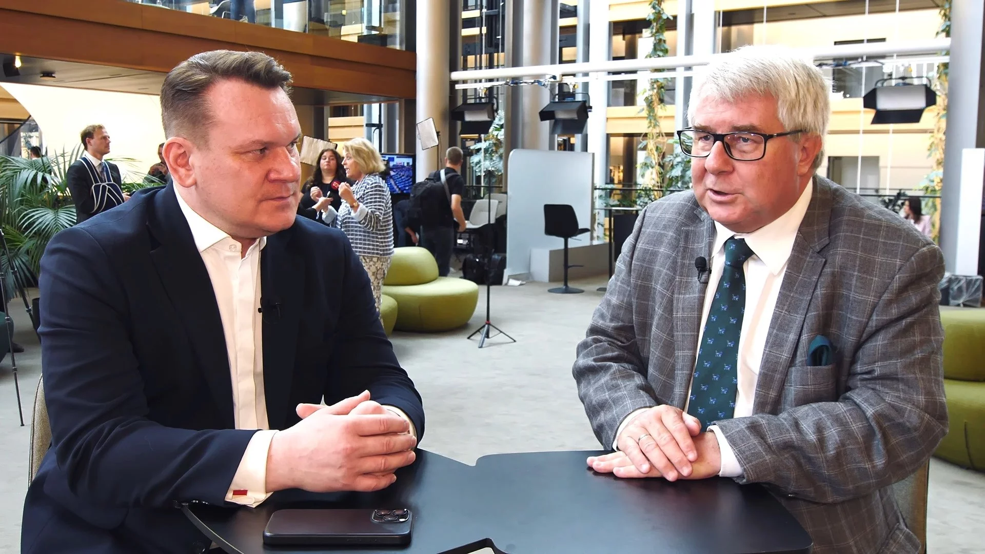Tarczyński na kanale Czarneckiego: Trzeba zweryfikować politykę dot. legalnej imigracji