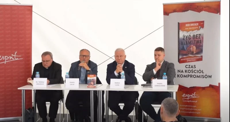 Panel dyskusyjny na temat książki Roda Drehera "Żyć bez kłamstwa" w ramach XXVI Targów Wydawców Katolickich w Warszawie. Ks. Tomasz Jaklewicz, Paweł Lisicki, Marek Jurek, prowadzący Paweł Chmielewski