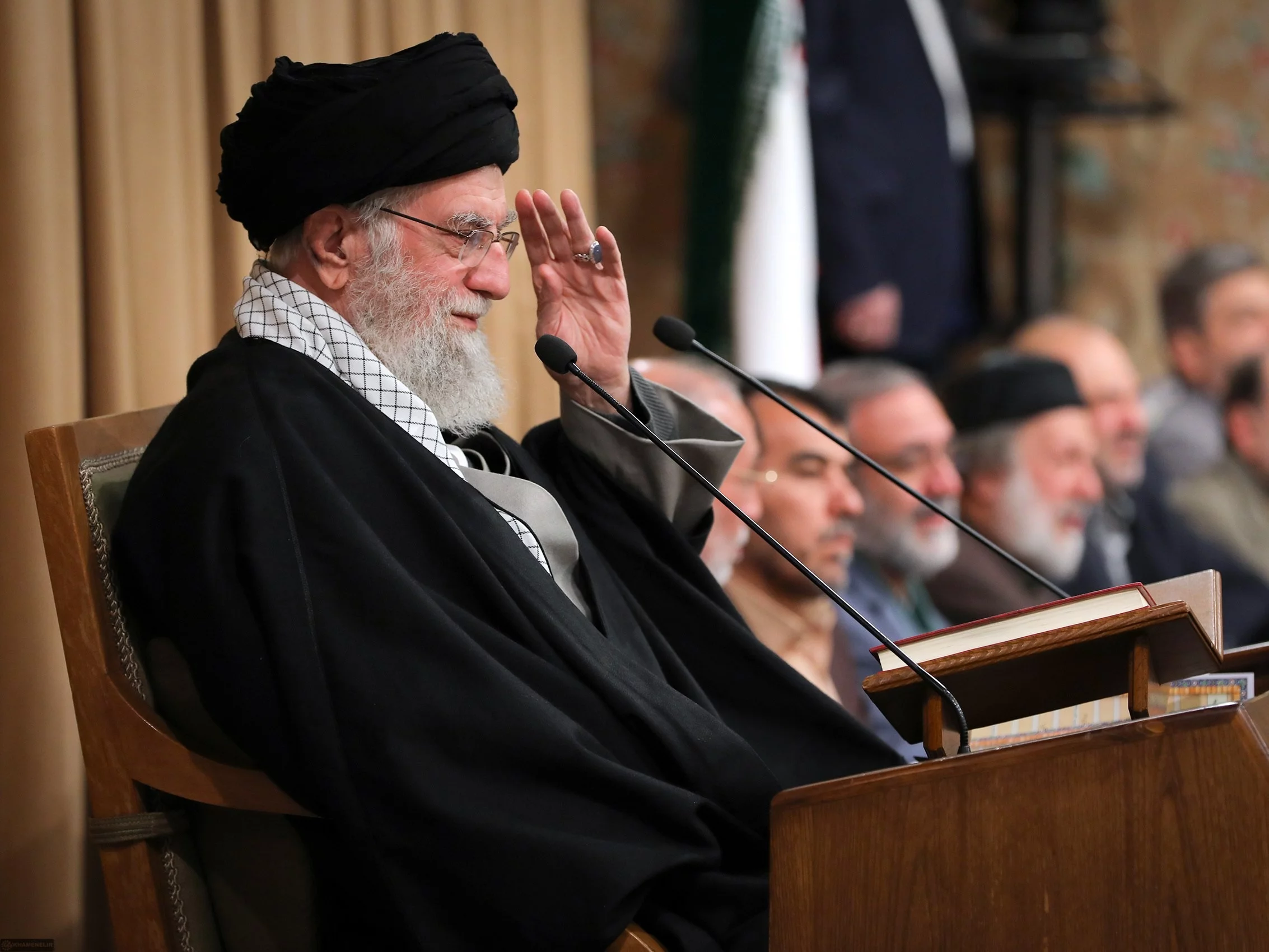 Teheran nie ustąpi. Ajatollah Iranu odpowiada na groźby Trumpa
