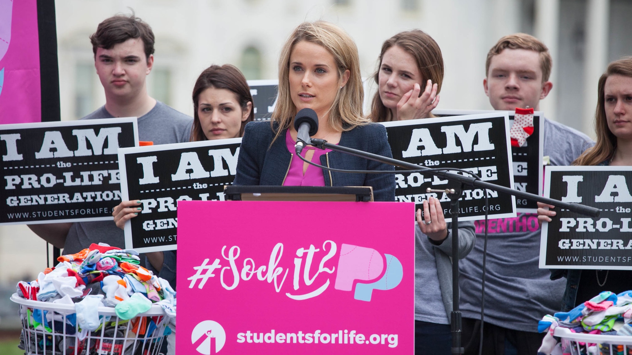 Manifestacja pro-life przed budynkiem Sądu Najwyższego USA