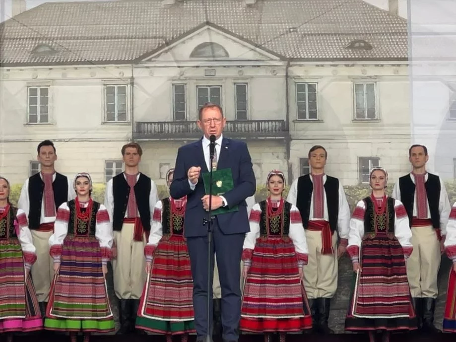 Minister rolnictwa i rozwoju wsi Robert Telus