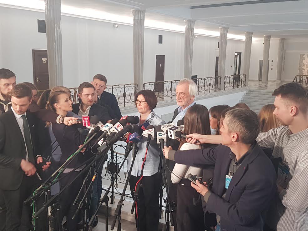 Beata Mazurek, Ryszard Terlecki, konferencja prasowa