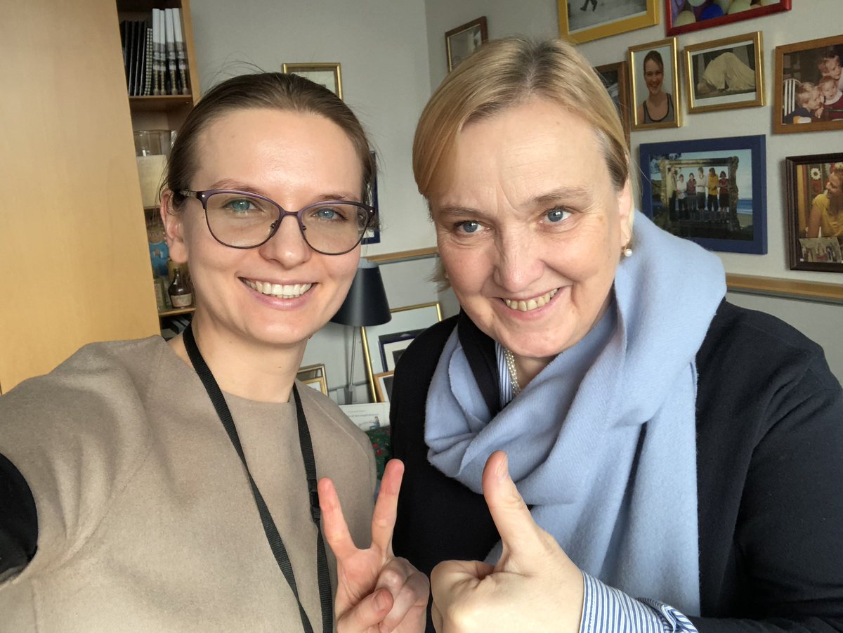 Szefowa Fundacji Otwarty Dialog Ludmiła Kozłowska z Różą Thun