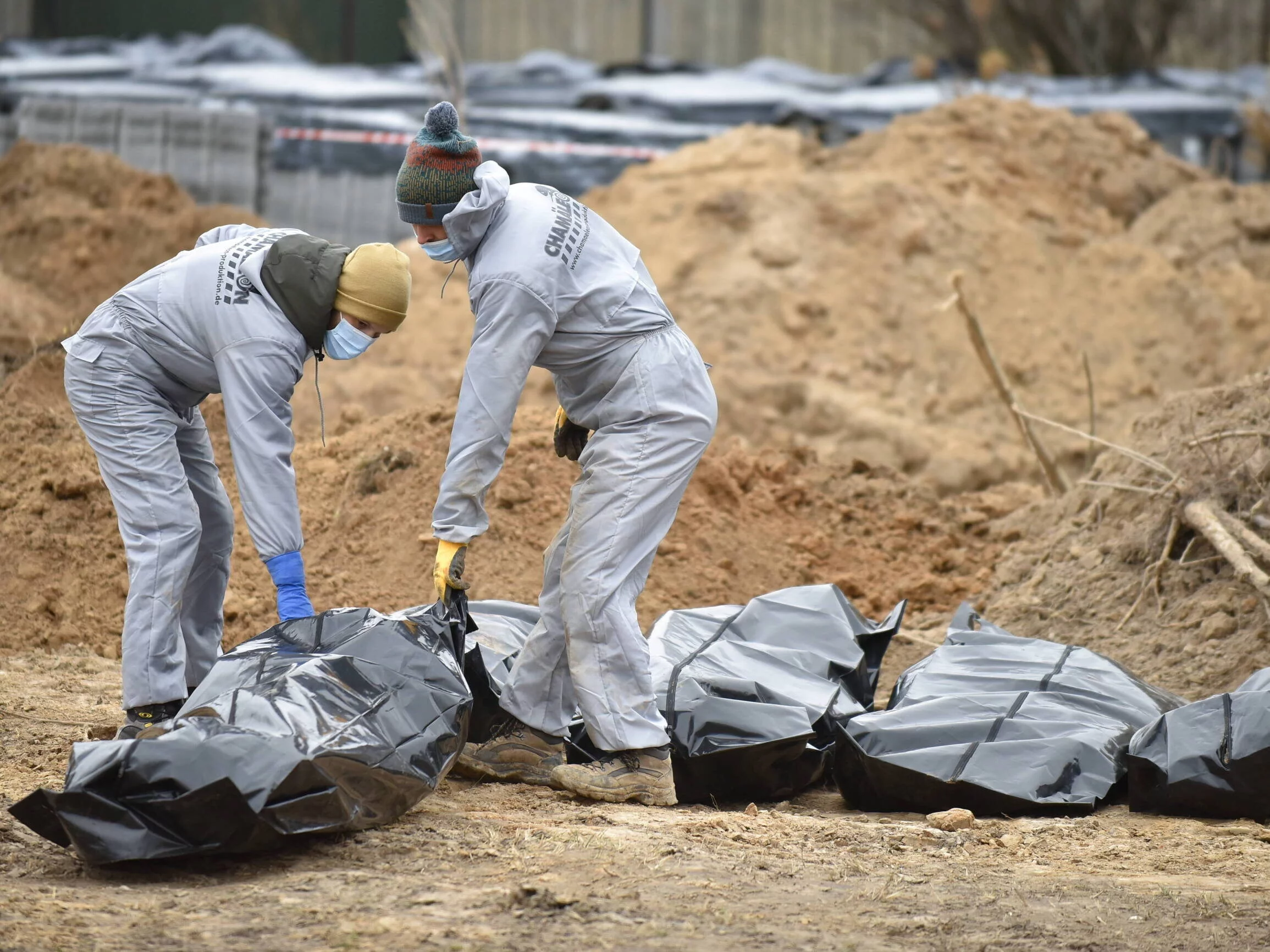 Masowe groby w Buczy