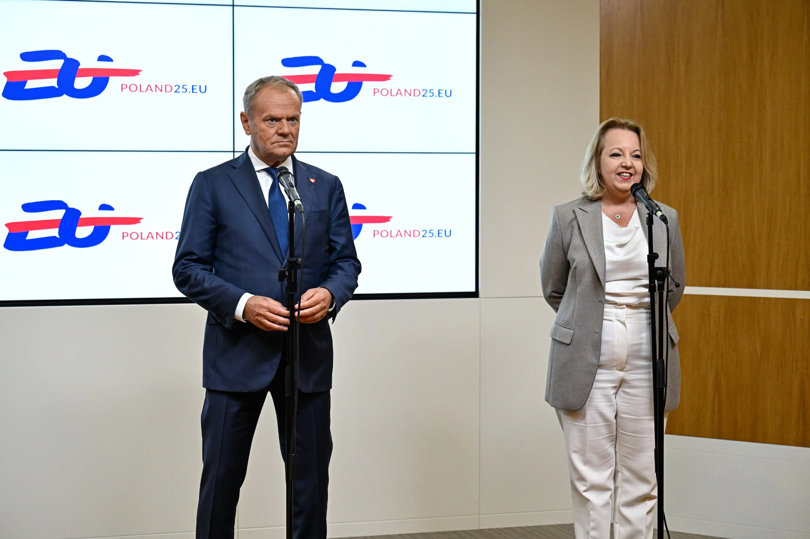 Premier Donald Tusk i Agnieszka Bartol