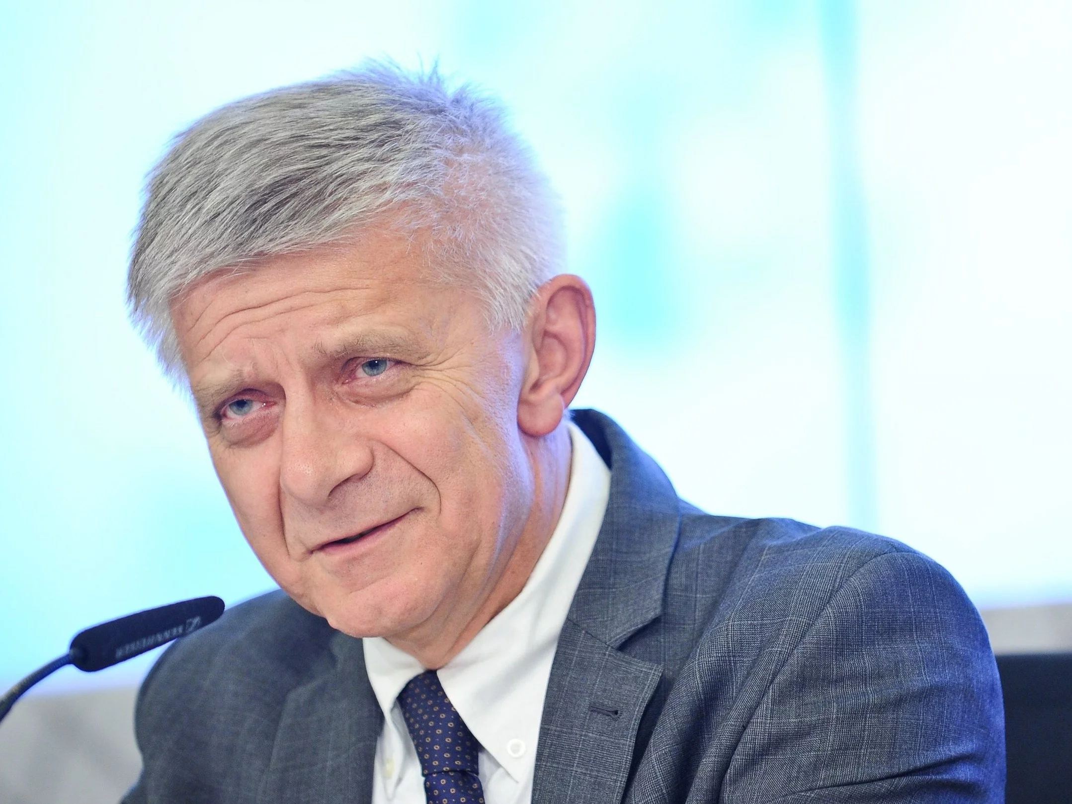 Marek Belka. b. premier