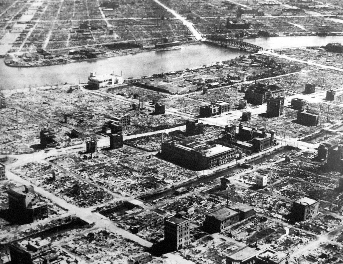 Tokio po nalocie 10 marca 1945 r.