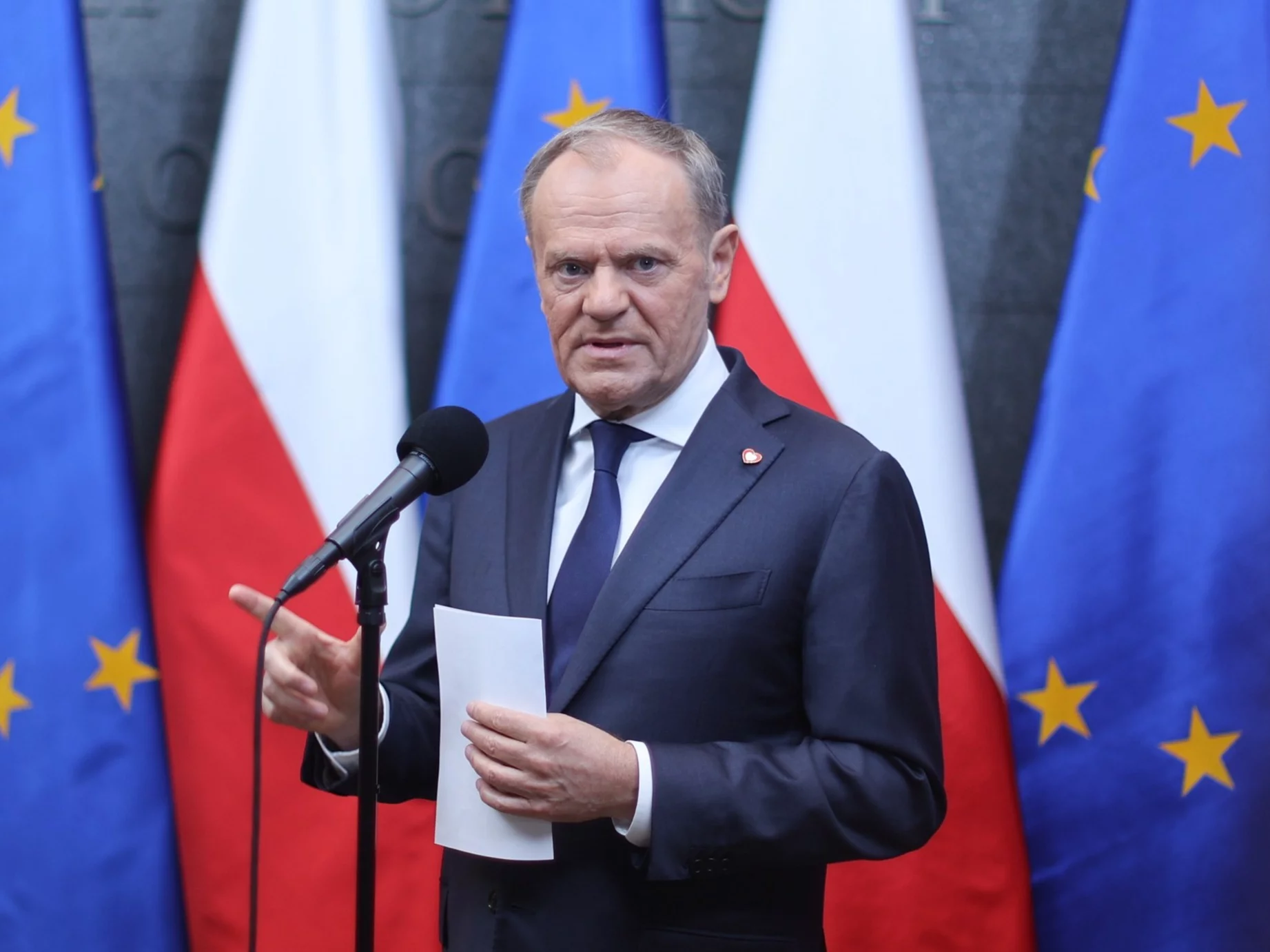 Papa ujawnia szczegóły traktatu z Francją. "Zawiera klauzulę"