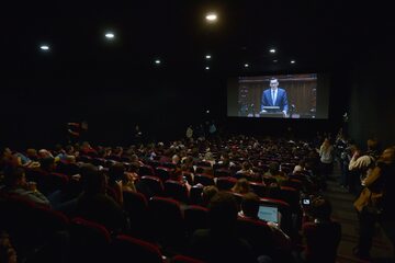 Transmisja obrad Sejmu na wielkim ekranie w warszawskiej Kinotece