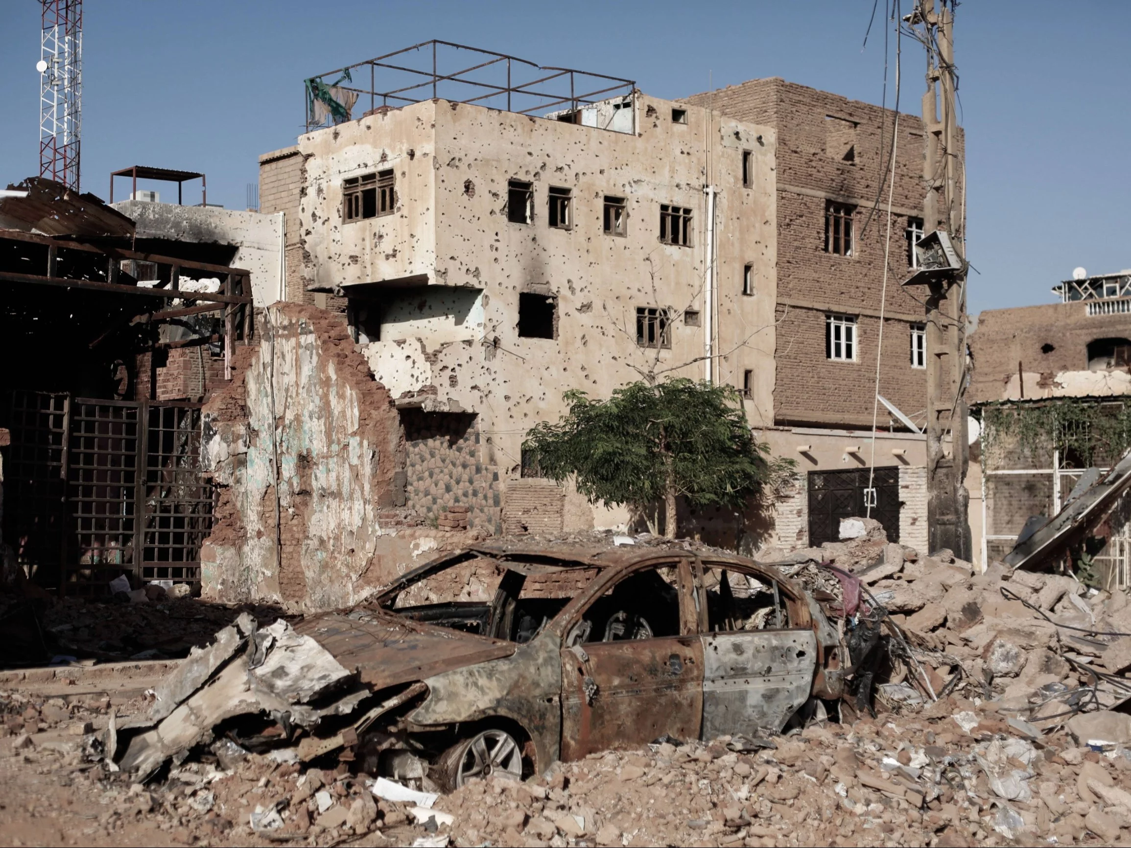 Zniszczenia w mieście Omdurman w Sudanie, 2 listopada 2024 roku