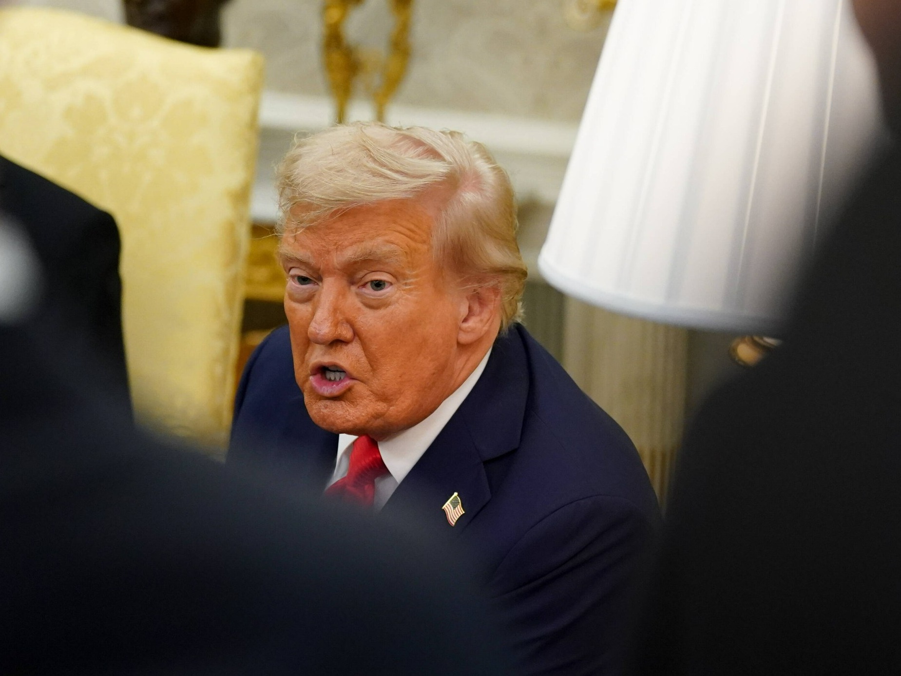 Trump grozi dodatkowymi cłami. Polska ulegnie?