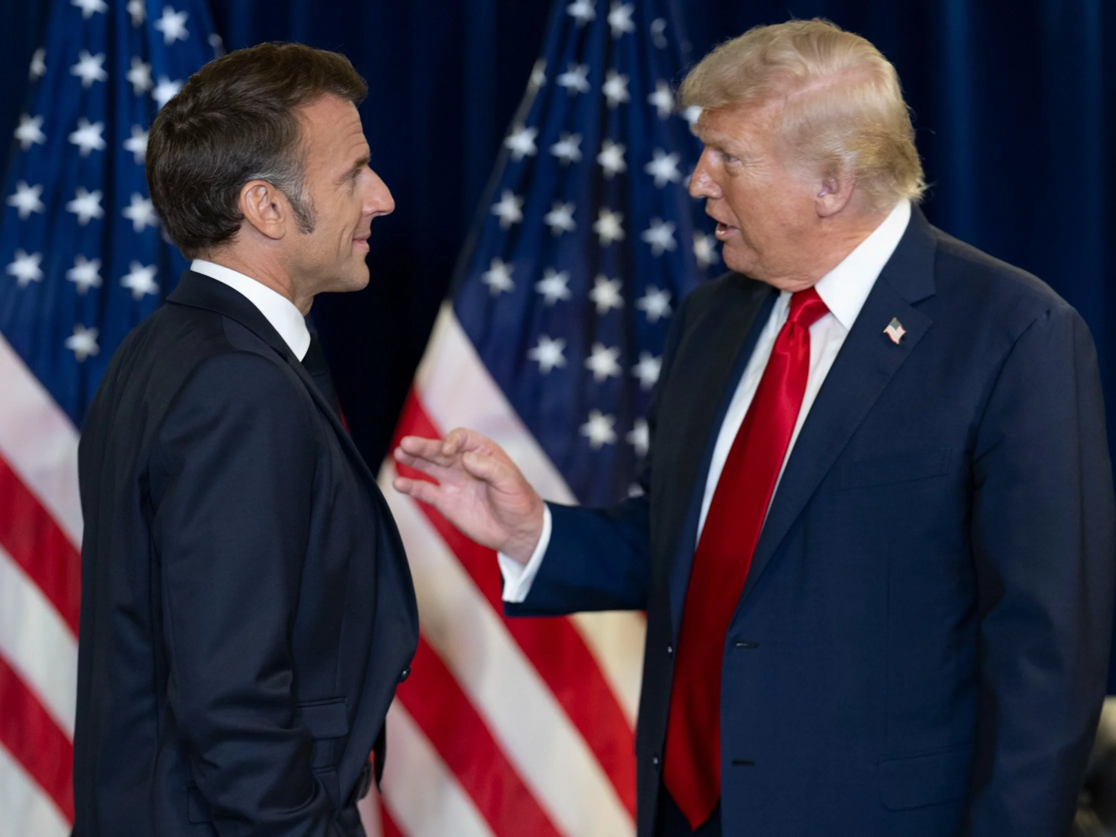 Trump zakpił z Macrona. "Uwielbiam francuski akcent"