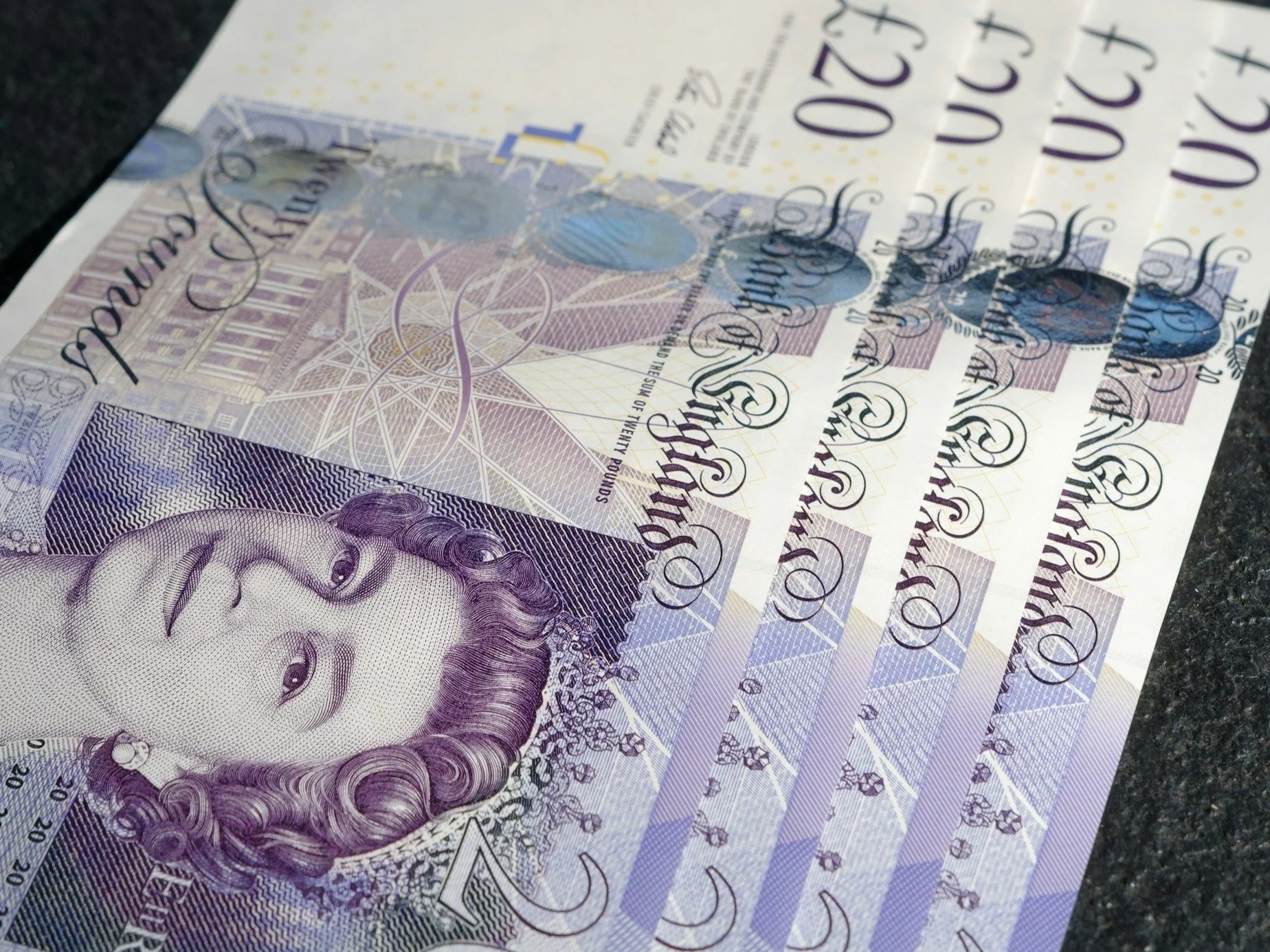 Kuriozalna teza brytyjskiego dziennika. Kto "znęca się nad Europą"?