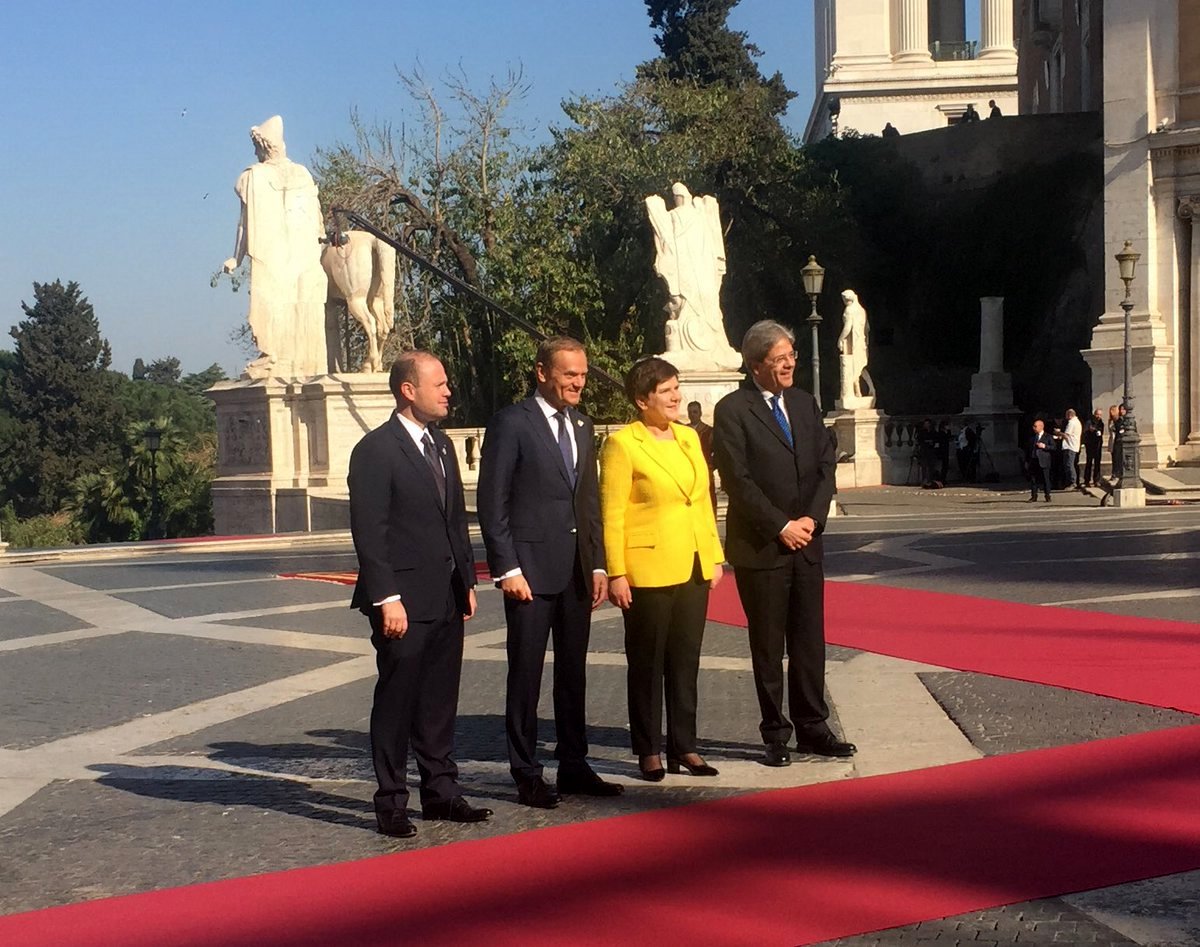 Przybycie polskiej premier do ratusza Rzymu, gdzie odbywa się spotkanie państw UE