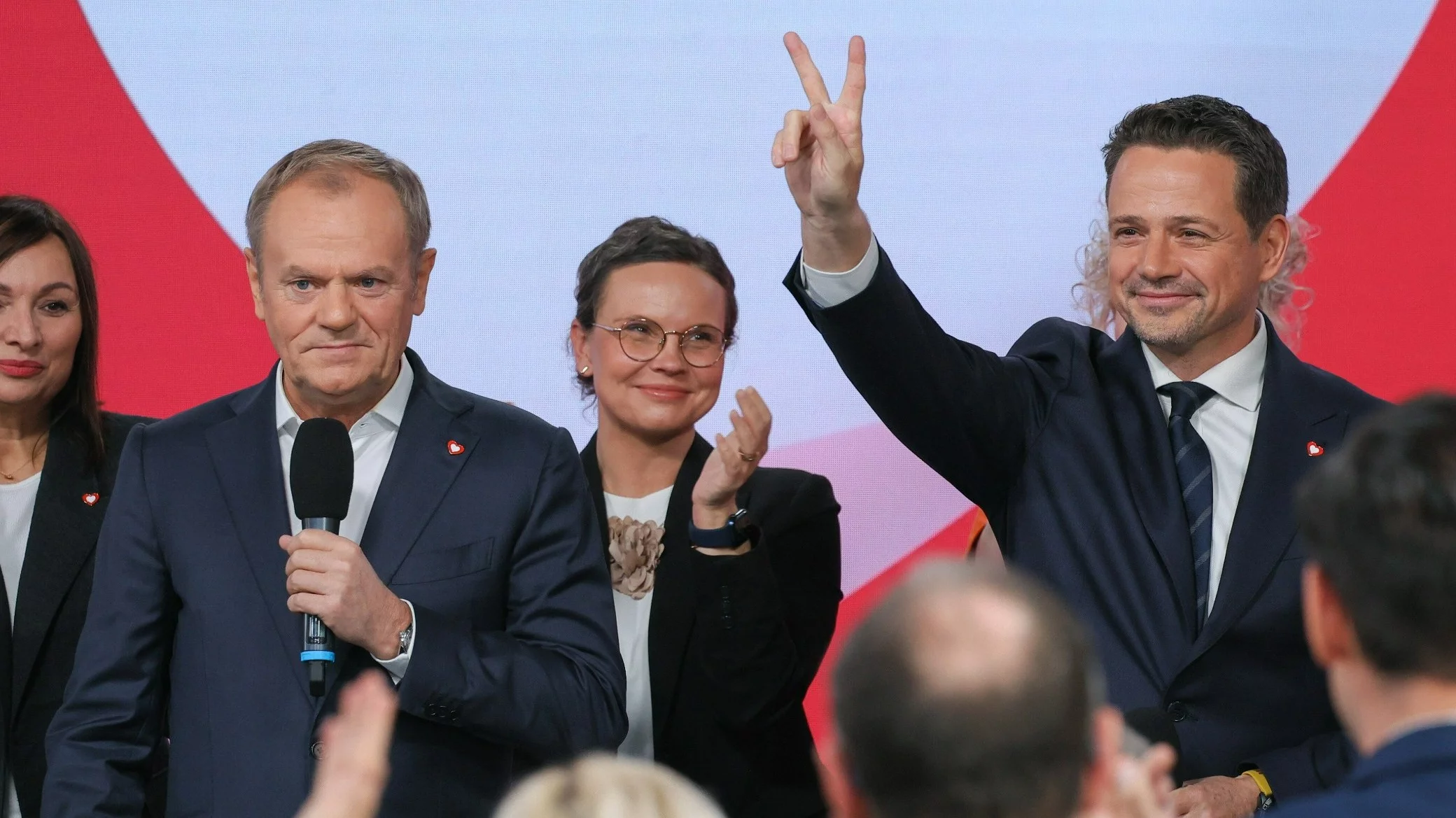 Premier Donald Tusk oraz prezydent Warszawy Rafał Trzaskowski