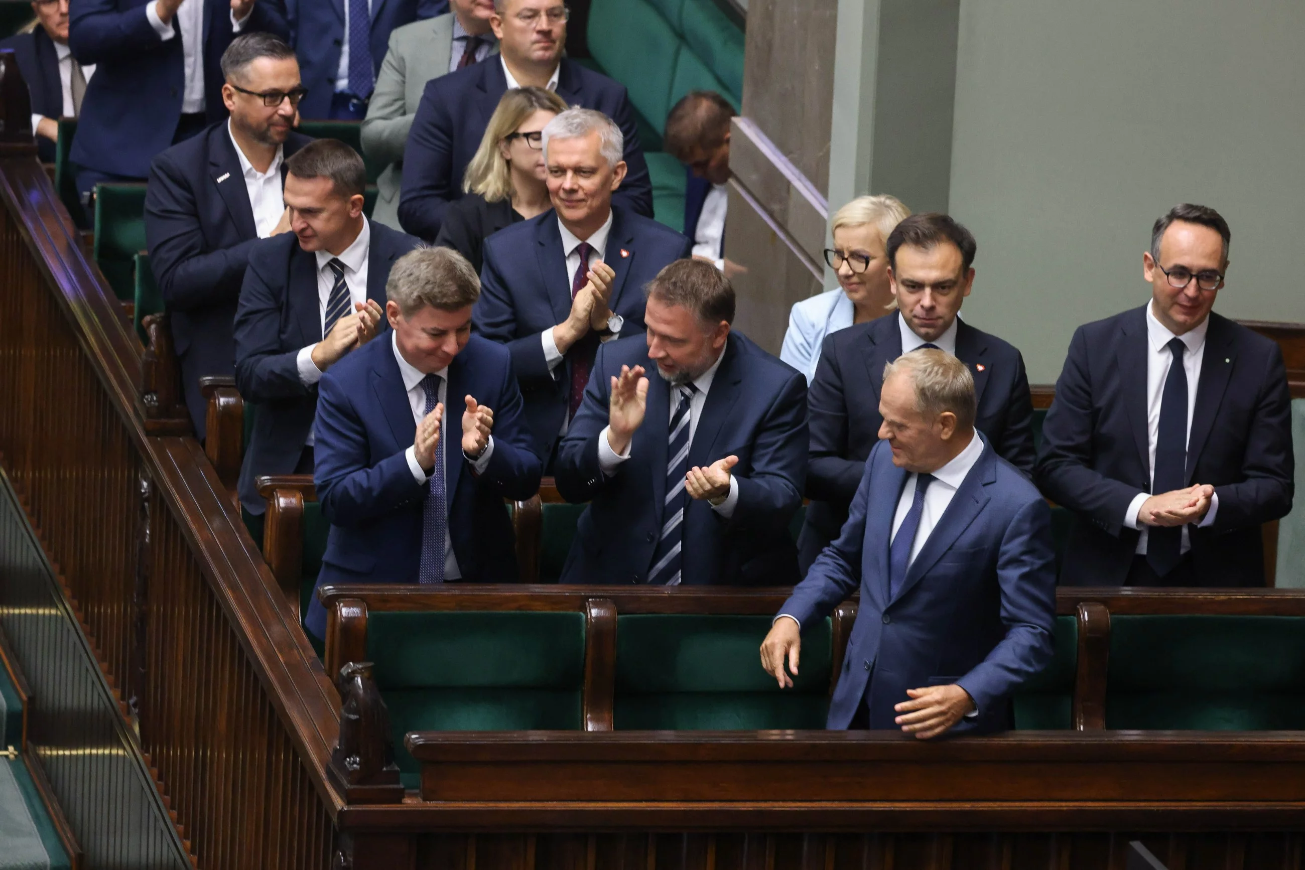 Premier Donald Tusk wśród członków rządu