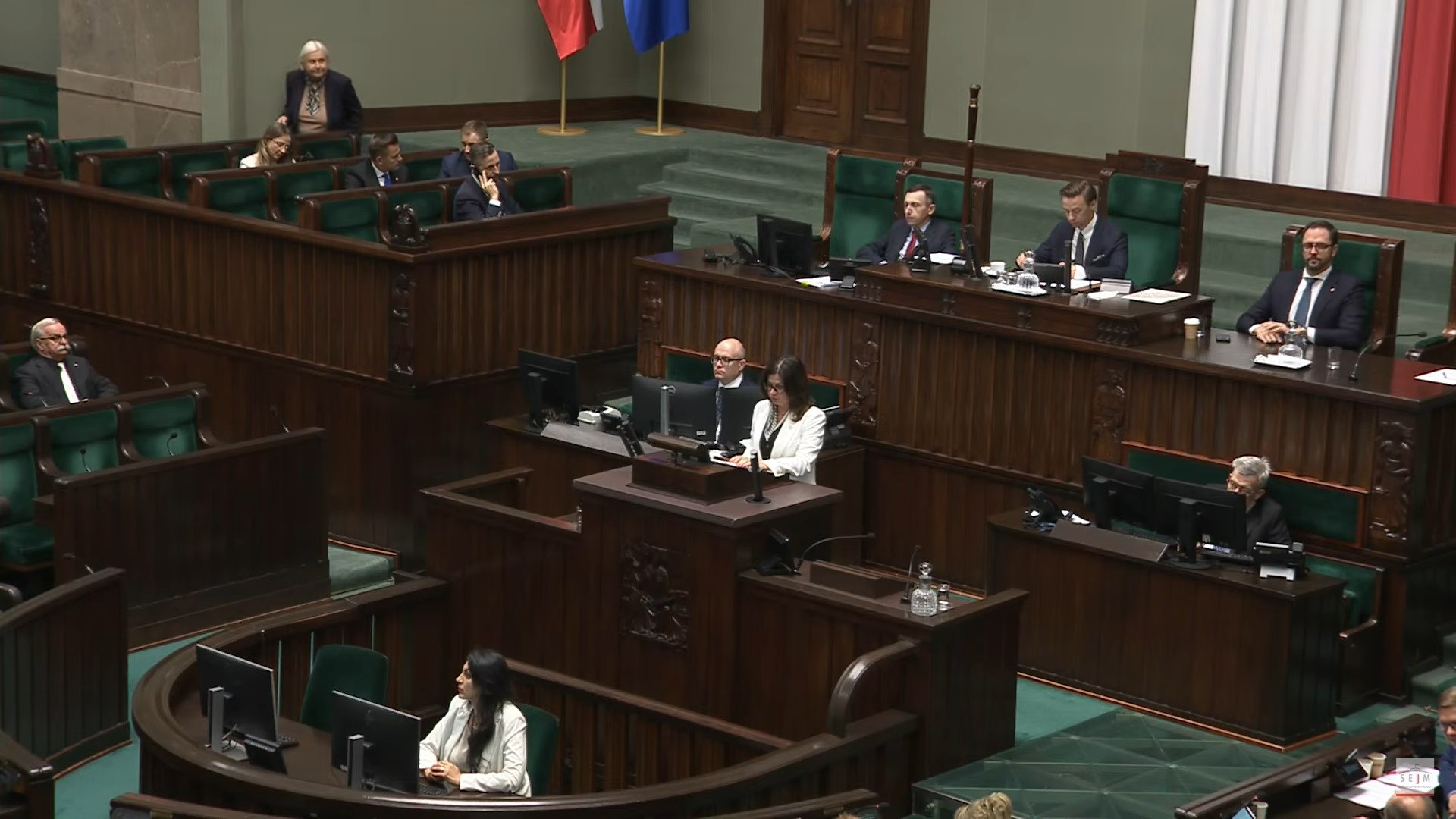 Papa nie słucha pytań posłów po expose. "Gdzie pan jest, panie premierze?"