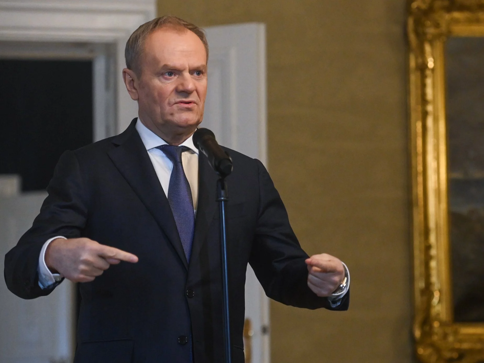 Premier Donald Tusk w Pałacu Prezydenckim w Helsinkach