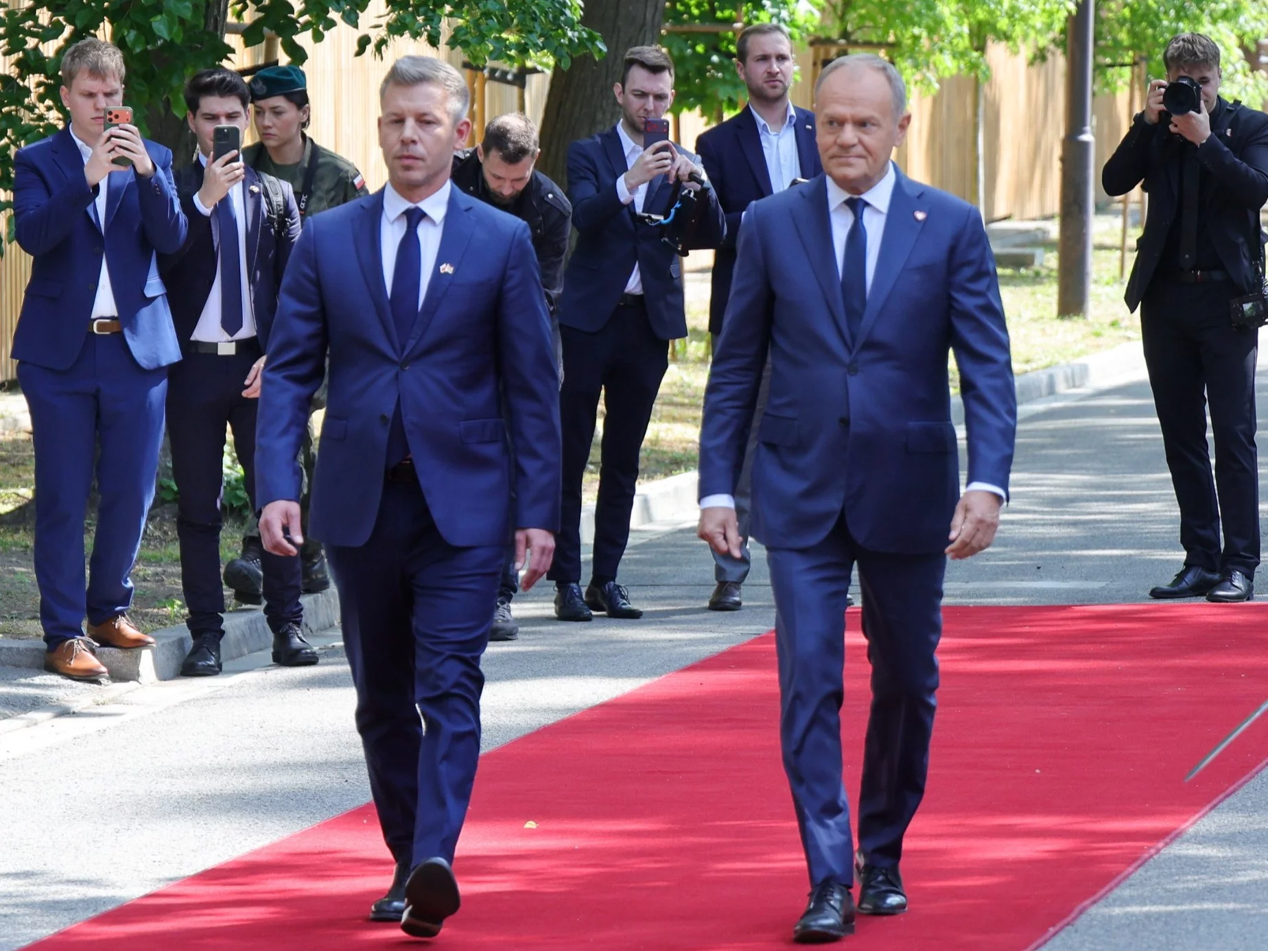 Premier Donald Tusk i premier Węgier Peter Magyar