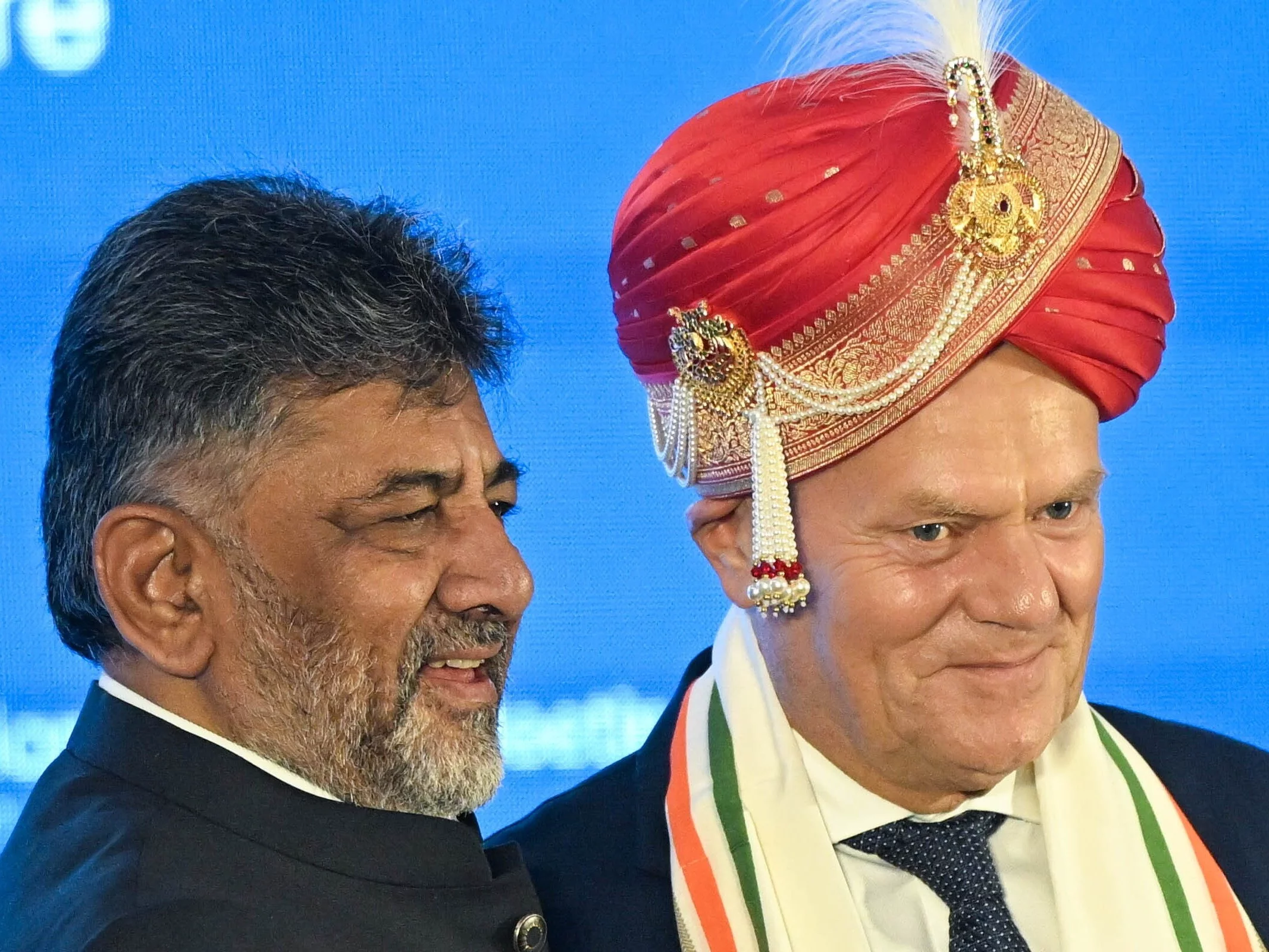 Premier RP Donald Tusk (P) i premier indyjskiego stanu Karnataka Doddalahalli Kempegowda Shivakumar (L)