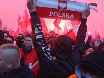 Uczestnicy Marszu Niepodległości w Warszawie.