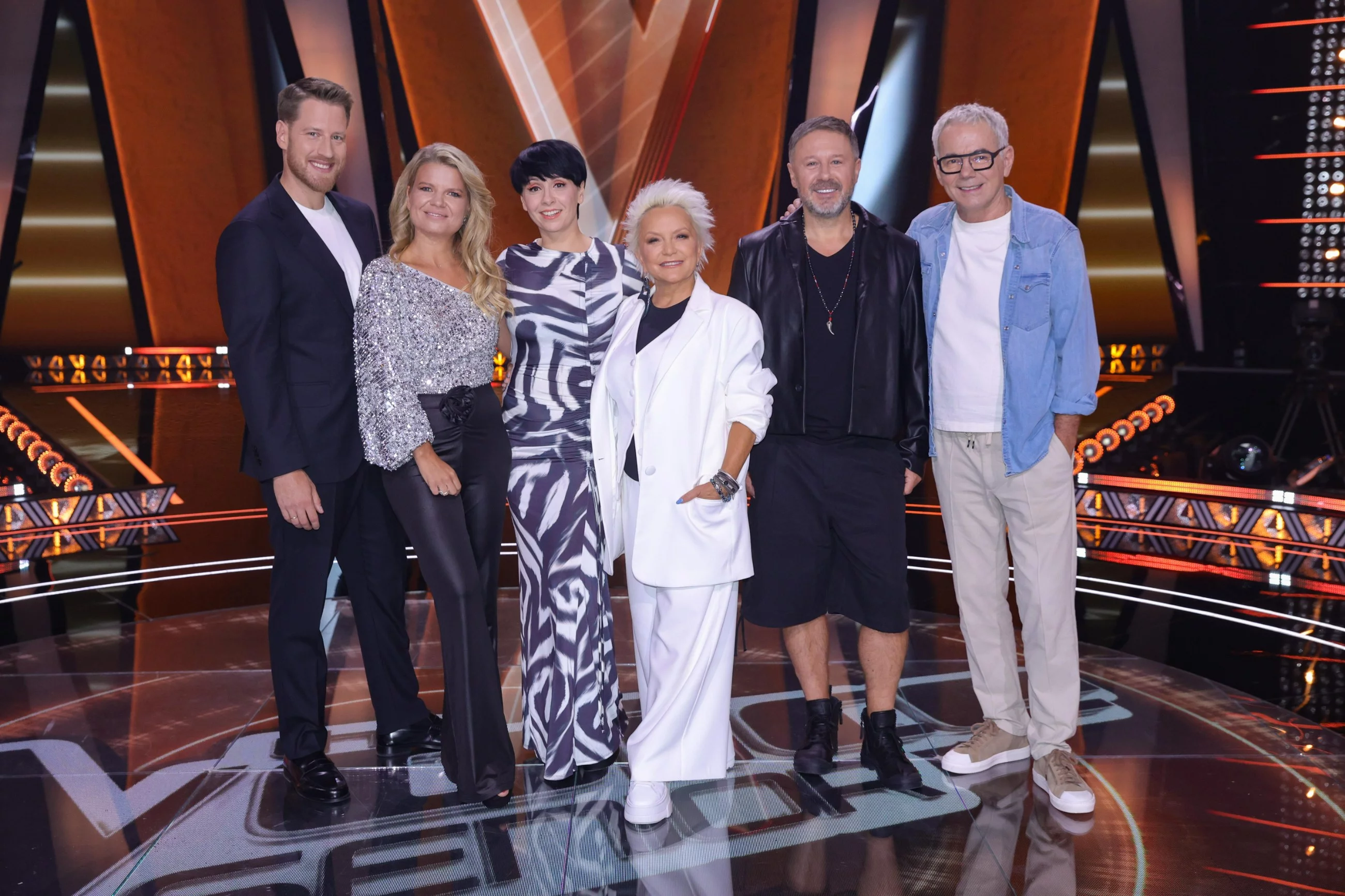 Prowadzący i trenerzy programu "The Voice Senior" w TVP2