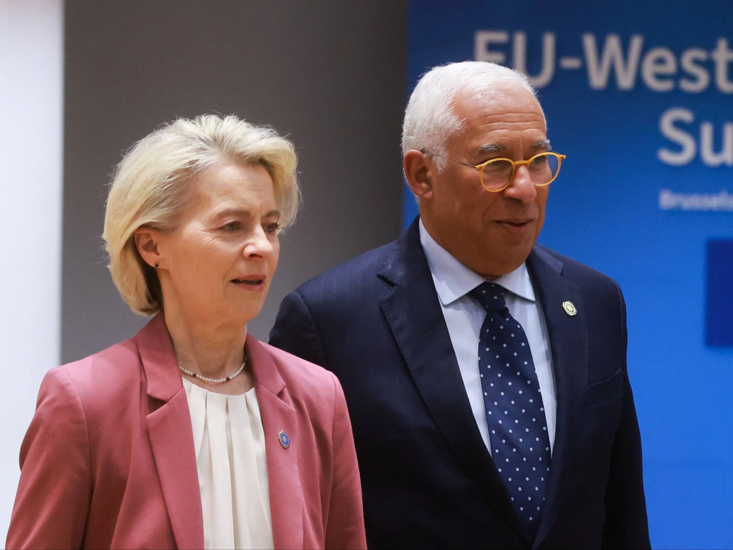 Przewodnicząca Komisji Europejskiej Ursula von der Leyen i szef Rady Europejskiej Antonio Costa