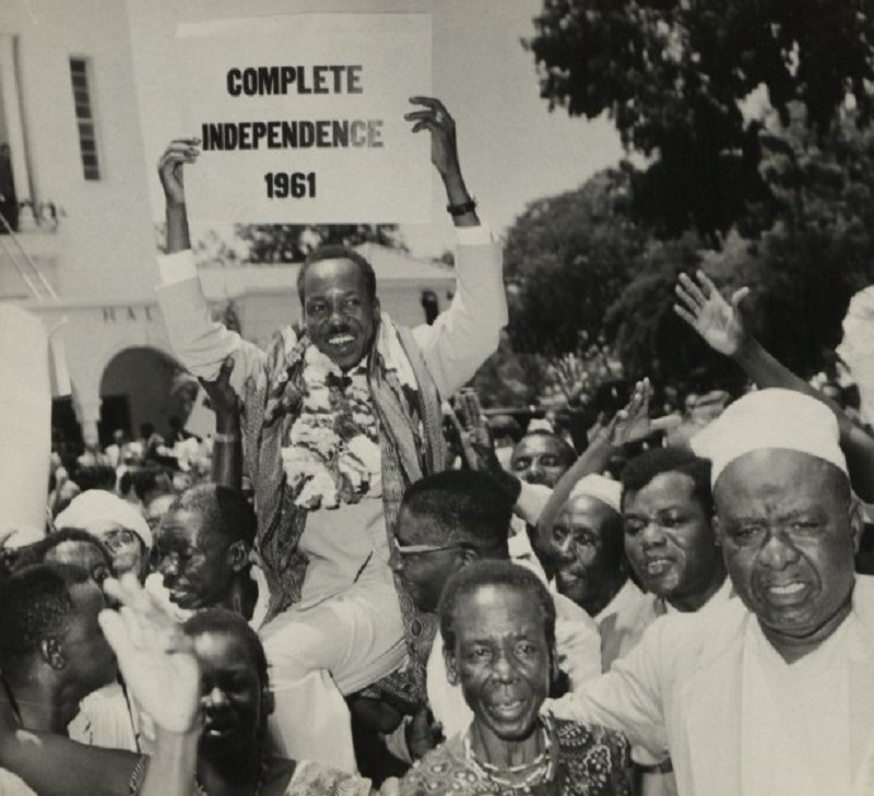 Julius Nyerere w czasie walki o niepodległość Tanganiki, 1961 r.