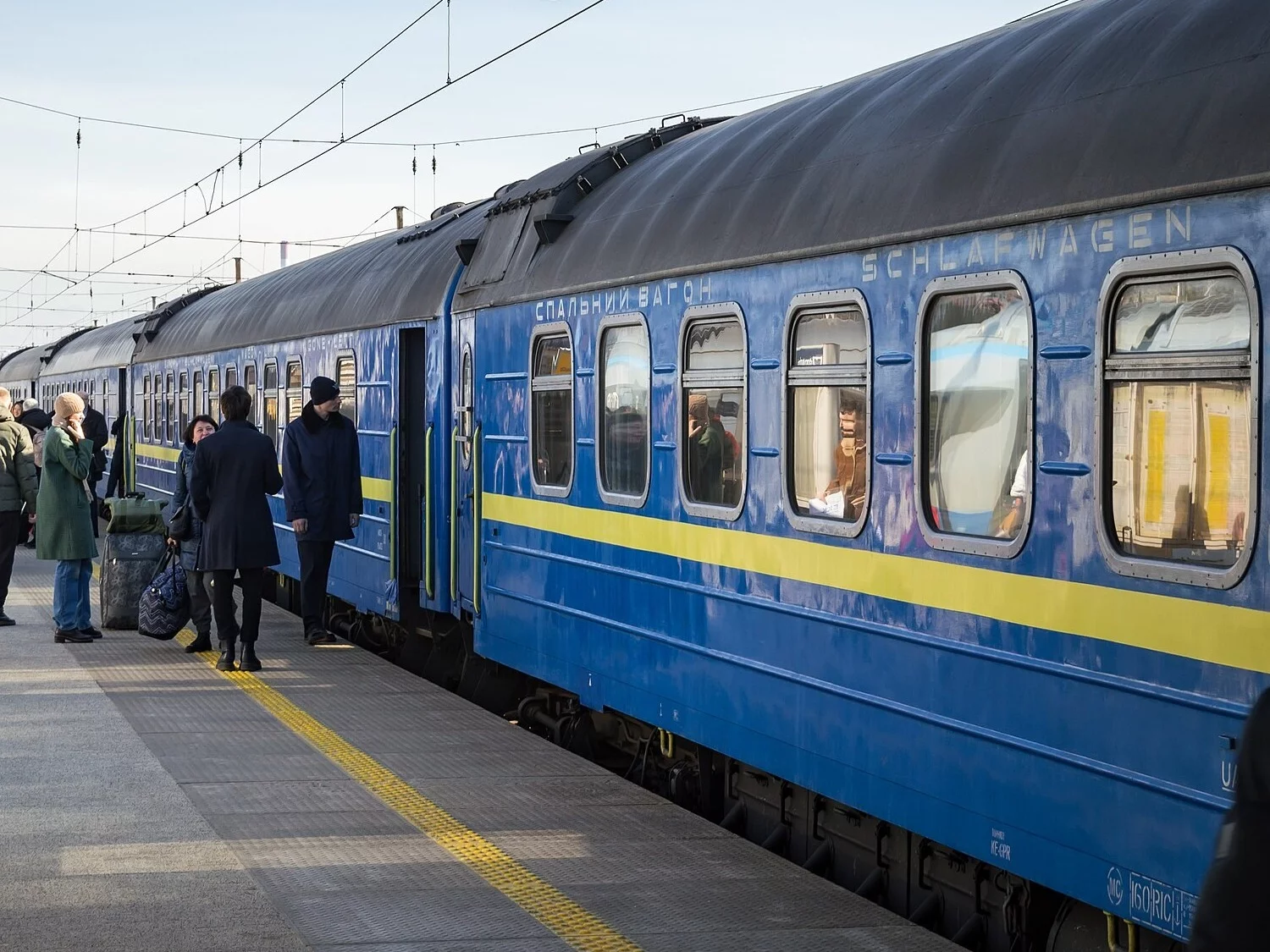 The Russians shelled a train with a group of Italians. They were driving towards the border with Poland