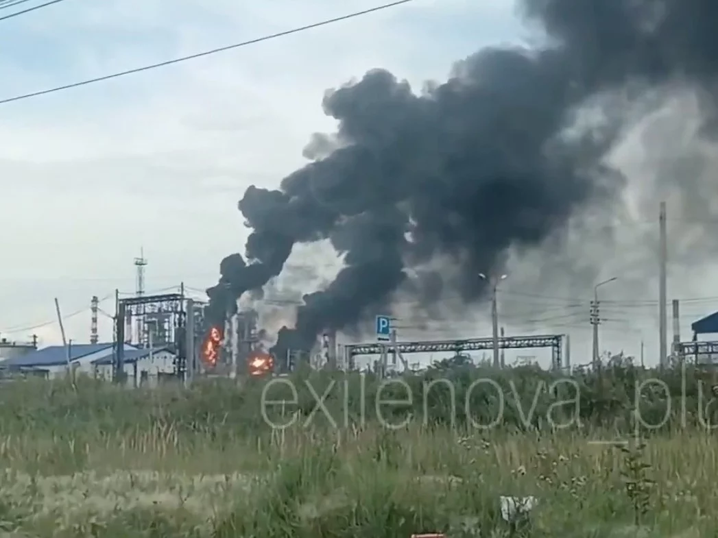 Pożar w rosyjskiej rafinerii w Omsku po ataku ukraińskich dronów