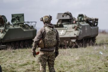 Ukraińskie wojsko podczas szkolenia w Donbasie