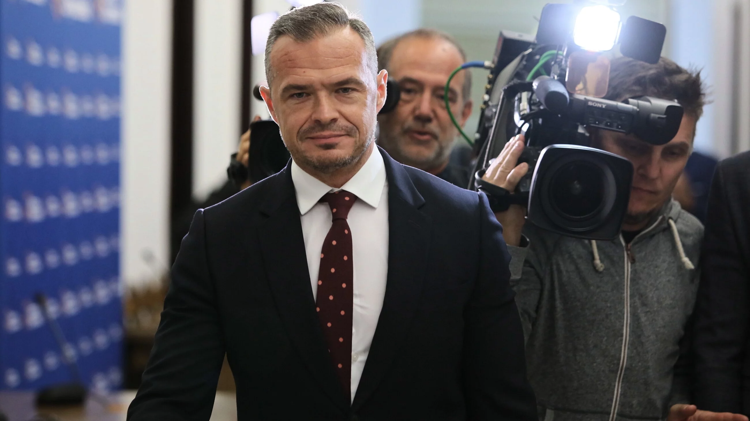 Umorzenie sprawy Nowaka. Pojawia się coraz więcej wątpliwości