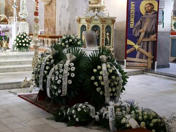 Uroczystości pogrzebowe 14-letniej Natalii w kościele pw. św. Macieja Apostoła w Andrychowie