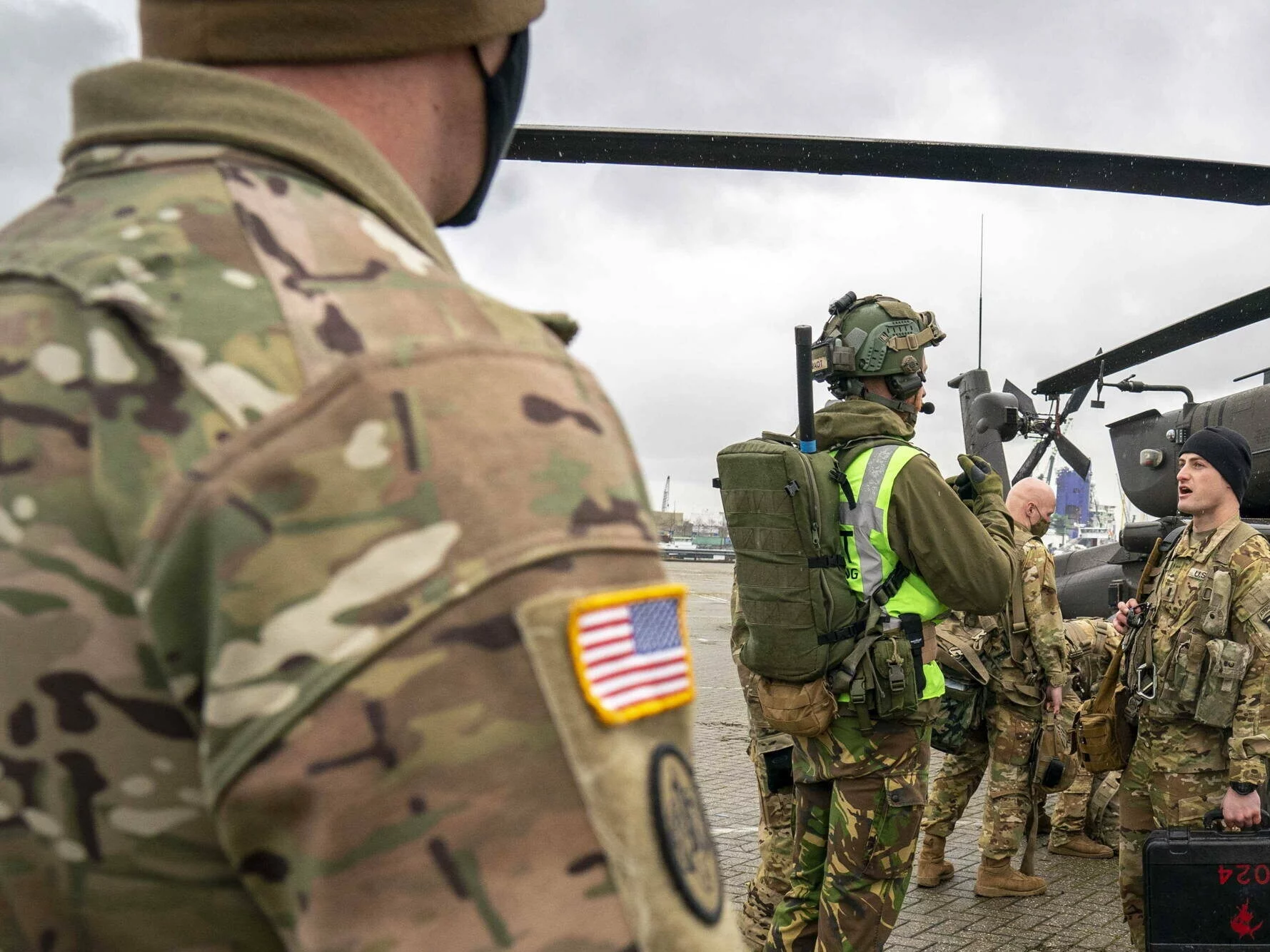 USA: Arcybiskup uważa, iż armia w tej chwili szkodzi katolikom