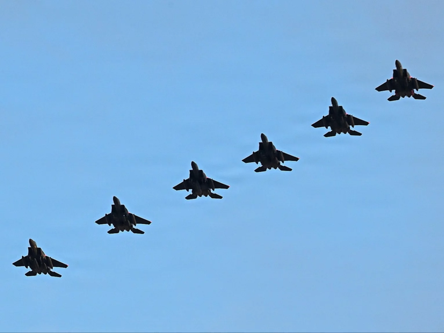 Amerykańskie myśliwce F-15 E Strike Eagle, zdjęcie ilustracyjne